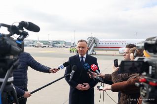 01_Andrzej_Duda_wylot_Paryz_20240226_JSZ_9576.jpg