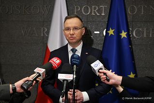03_Andrzej_Duda_briefing_lotnisko_20240204_MB2_2310.jpg