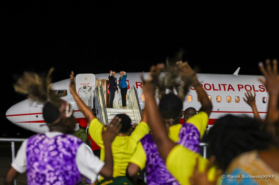 14_Andrzej_Agata_Duda_pozegnanie_Tanzania_20240209_MB1_0556.jpg
