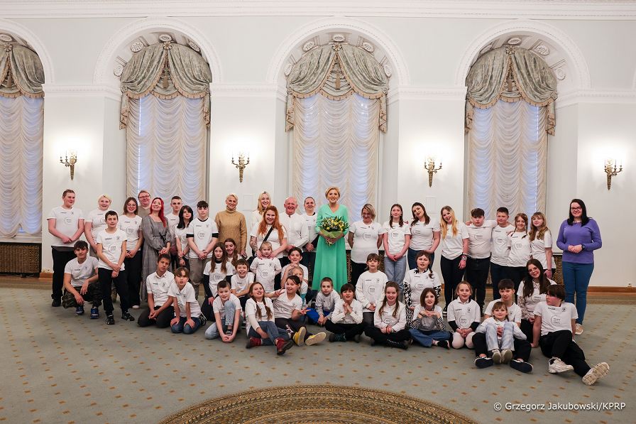 008_Agata_Kornhauser_Duda_podopieczni_Fundacji_Ratujmy_Usmiech_Dziecka_20240311_1S5A9901.jpg