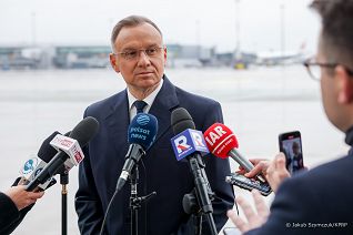 03_Andrzej_Duda_briefing_lotnisko_20240311_JSZ_0038.jpg