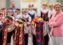 008_Agata_Kornhauser_Duda_spotkanie_z_czlonkami_zespolu_Tanca_ _Ludowego_Plomyki_20240312_GJA_0200.jpg