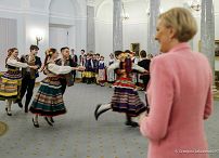 003_Agata_Kornhauser_Duda_spotkanie_z_czlonkami_zespolu_Tanca_ _Ludowego_Plomyki_20240312_1S5A0344.jpg