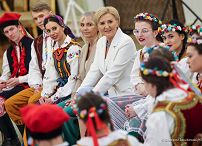 017_Agata_Kornhauser_Duda_spotkanie_z_uczniami_z_Zespolu_Szkol_w_Bialobrzegach_20240315_1S5A2688.jpg