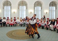 003_Agata_Kornhauser_Duda_spotkanie_z_uczniami_z_Zespolu_Szkol_w_Bialobrzegach_20240315_1S5A2163.jpg