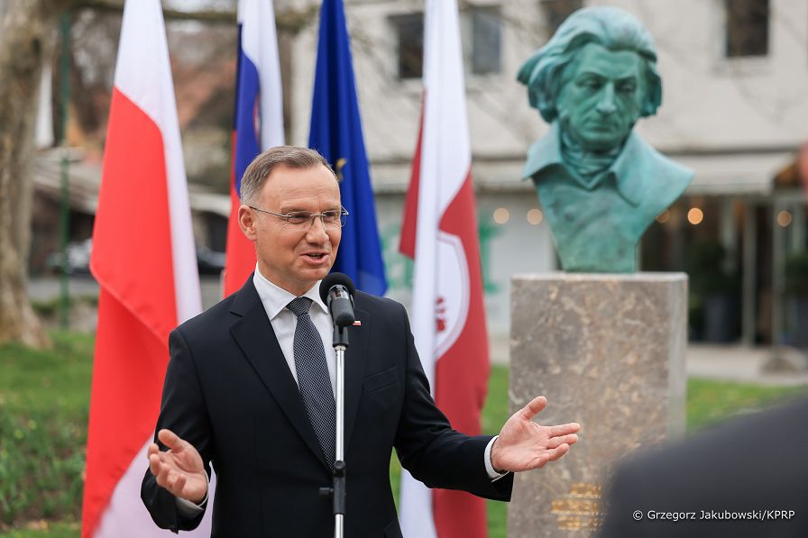 03_Para_Prezydencka_popiersie_Adama_Mickiewicza_Slowenia_20240321_GJA_4404.jpg