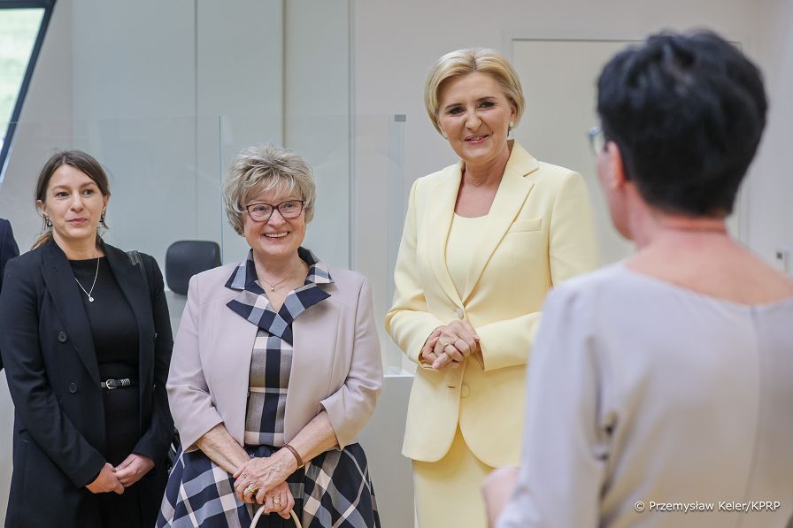 004_Agata_Kornhauser_Duda_Zsuzanna_Nagy_Biblioteka_Publiczna_Stary_Sacz_20240322_PK2_0727.jpg