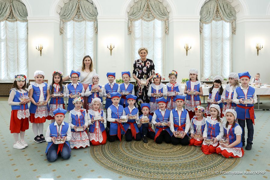 33_Agata_Kornhauser_Duda_przedszkolaki_Pilawa_warsztaty_swiateczne_20240327_PK1_7875.jpg