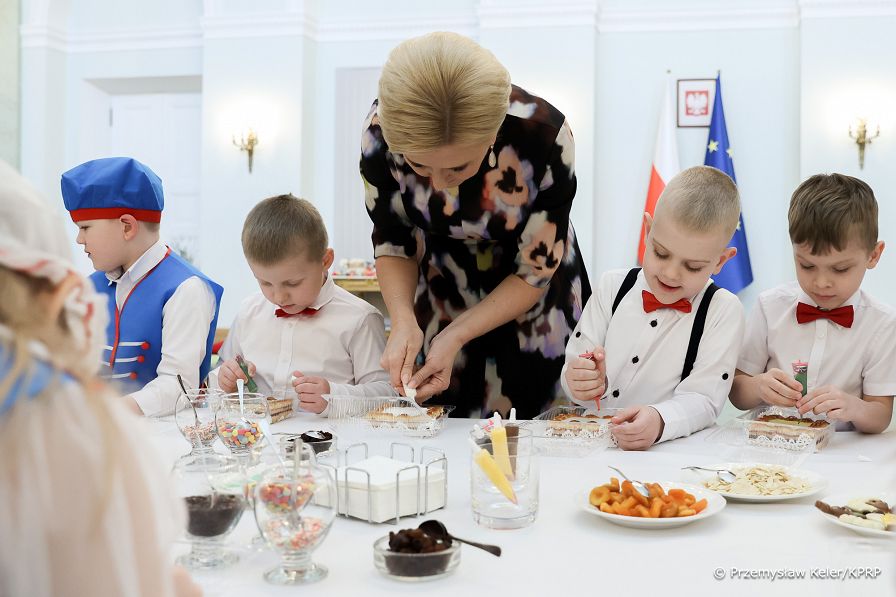 25_Agata_Kornhauser_Duda_przedszkolaki_Pilawa_warsztaty_swiateczne_20240327_PK1_7539.jpg