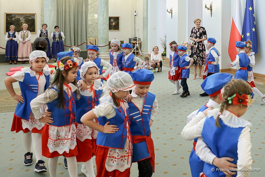 09_Agata_Kornhauser_Duda_przedszkolaki_Pilawa_warsztaty_swiateczne_20240327_PK1_6865.jpg