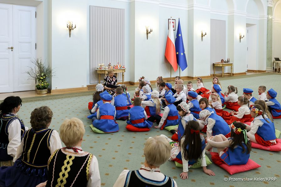 17_Agata_Kornhauser_Duda_przedszkolaki_Pilawa_warsztaty_swiateczne_20240327_PK1_7116.jpg