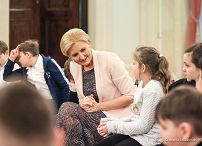 007_Agata_Kornhauser_Duda_spotkanie_z_uczniami_Szkoly_Podstawowej_w_Zabkach_20240304_GJA_6931.jpg
