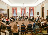003_Agata_Kornhauser_Duda_spotkanie_z_uczniami_Szkoly_Podstawowej_w_Zabkach_20240304_1S5A7674.jpg