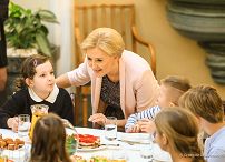 012_Agata_Kornhauser_Duda_spotkanie_z_uczniami_Szkoly_Podstawowej_w_Zabkach_20240304_GJA_6981.jpg