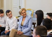 003_Agata_Kornhauser_Duda_spotkanie_uczniowie_Szkola_Podstawowa_Zdzary_20240306_GJA_8444.jpg
