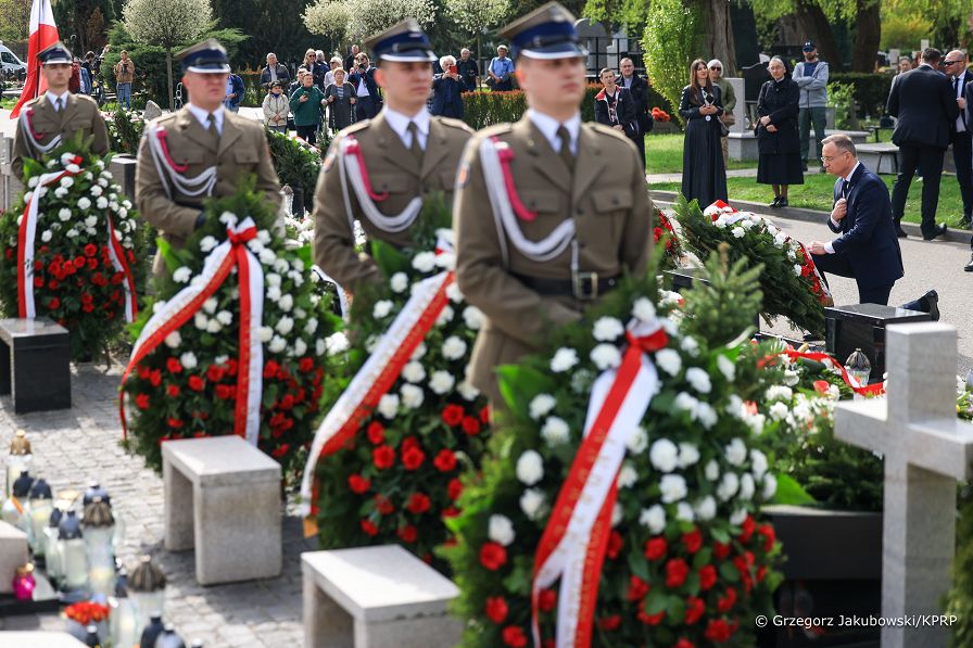 006_PAD_rocznica_katastrofa_Smolenska_Powazki_20240410_GJA_1172.jpg