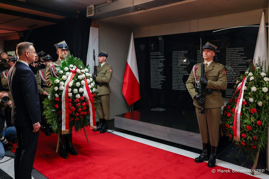 02_Andrzej_Duda_rocznica_katastrofy_Smolenskiej_Swiatynia_Opacznosci_Bozej_20240410_MB2_6450.jpg