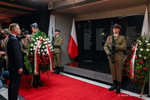 02_Andrzej_Duda_rocznica_katastrofy_Smolenskiej_Swiatynia_Opacznosci_Bozej_20240410_MB2_6450.jpg