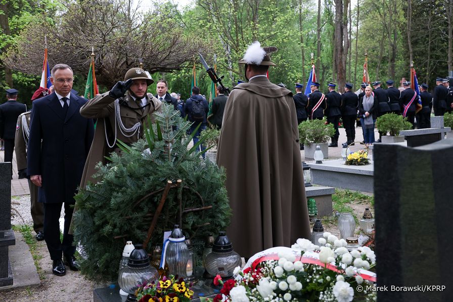16_Andrzej_Duda_rocznica_katastrofy_Smolenskiej_Wieslaw_Woda_20240410_MB2_6029.jpg