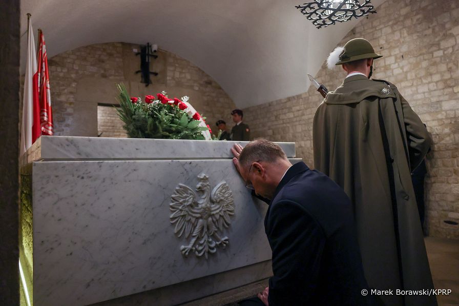 08_Andrzej_Duda_rocznica_katastrofy_Smolenskiej_20240410_MB2_5522.jpg