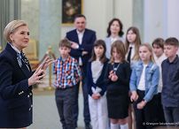 002_Agata_Kornhauser_Duda_spotkanie_uczniowie_Szkola_Podstawowa_Niepla_20240412_GJA_1805.jpg