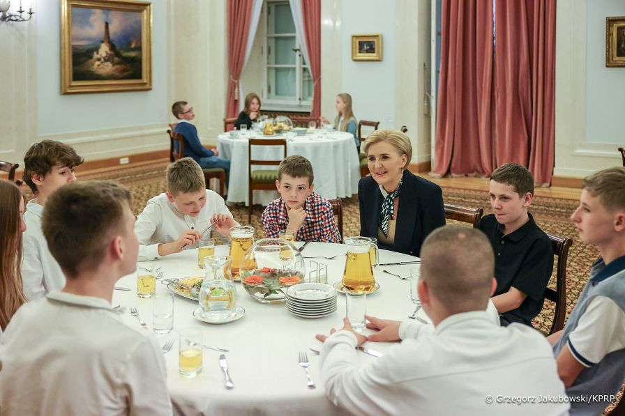 008_Agata_Kornhauser_Duda_spotkanie_uczniowie_Szkola_Podstawowa_Niepla_20240412_1S5A2759.jpg