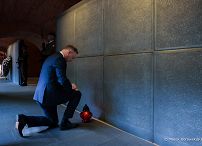 05_Andrzej_Duda_ Dzien_Pamieci_Ofiar_Zbrodni_Katynskiej _20240412_MB2_7469.jpg