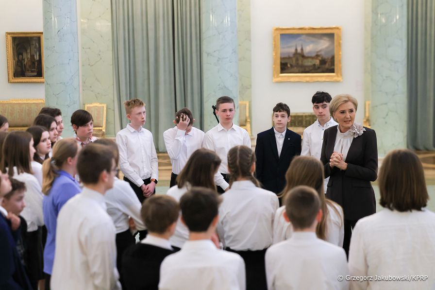 01_Agata_Kornhauser_Duda_uczniowie_szkola_katolicka_20240411_GJA_1498.jpg