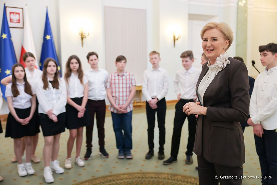 06_Agata_Kornhauser_Duda_uczniowie_szkola_katolicka_20240411_1S5A2409_1.jpg