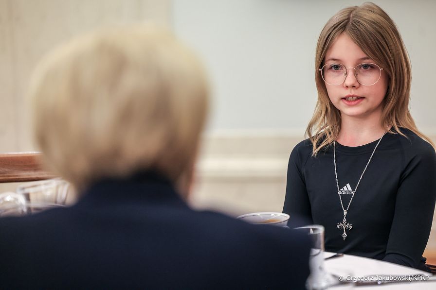 007_Agata_Kornhauser_Duda_spotkanie_uczniowie_Szkola_Podstawowa_Niepla_20240412_GJA_1883.jpg