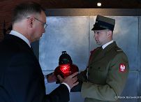 04_Andrzej_Duda_ Dzien_Pamieci_Ofiar_Zbrodni_Katynskiej _20240412_MB2_7446.jpg