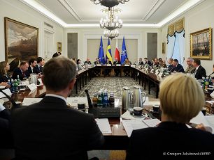 06_Jacek_Siewiera_Polsko_Szwedzki_Okragly_Stol_20240415_1S5A3760.jpg
