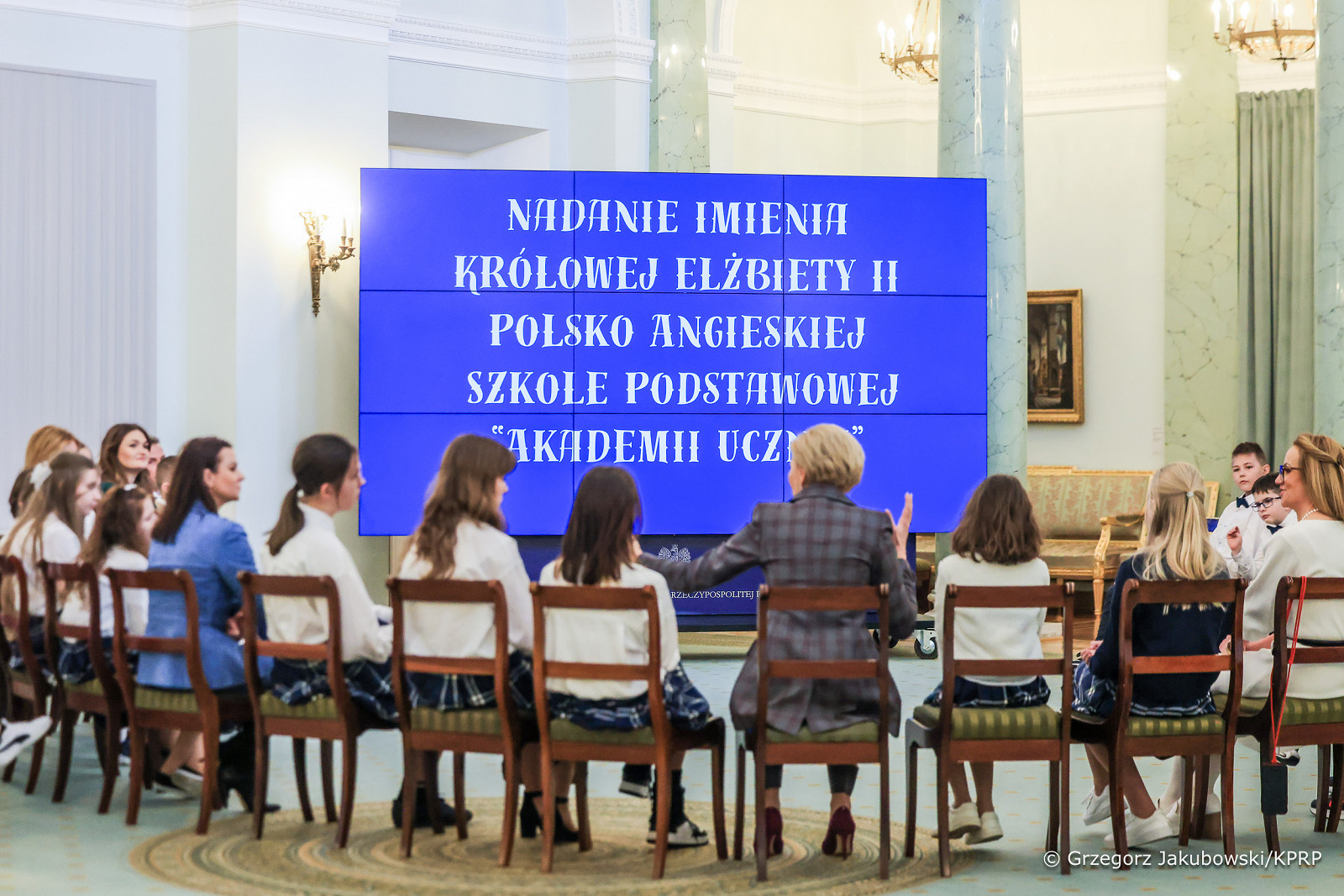 003_Agata_Kornhauser_Duda_spotkanie_Polsko_Angielska_Szkola_Podstawowa_20240415_GJA_2091.jpg [1.01 MB]
