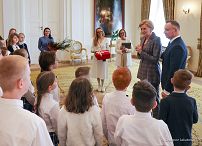 005_Agata_Kornhauser_Duda_spotkanie_Polsko_Angielska_Szkola_Podstawowa_20240415_1S5A3958.jpg