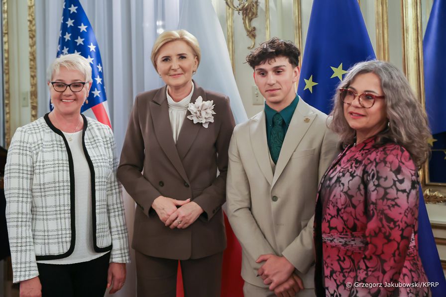 51_Agata_Kornhauser_Duda_maturzysci_szkol_polonijnych_20240418_1S5A6381.jpg