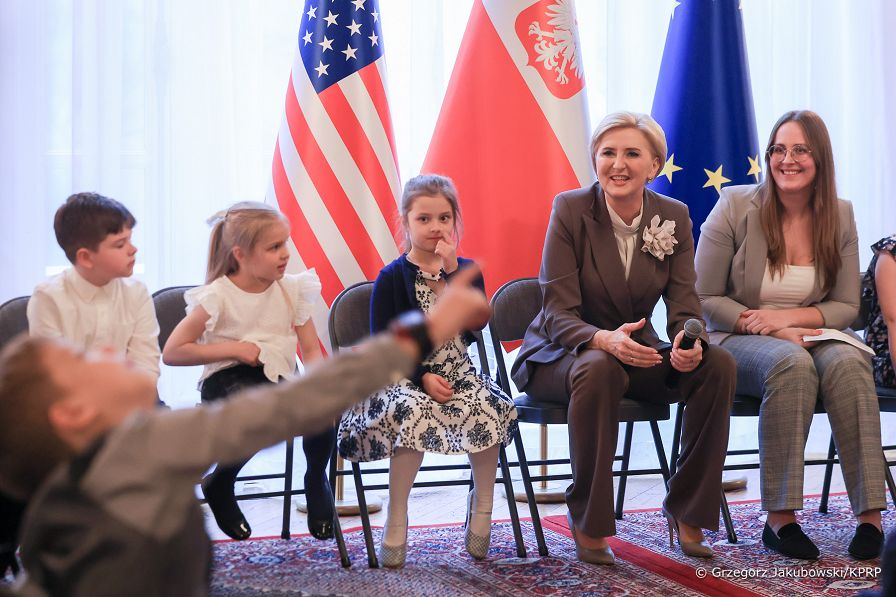 10_Agata_Kornhauser_Duda_szkola_podstawowa_153_Queens_20240417_GJA_4782.jpg