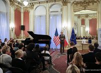 04_Agata_Kornhauser_Duda_maturzysci_szkol_polonijnych_20240417_1S5A5929.jpg