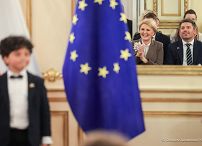 16_Agata_Kornhauser_Duda_maturzysci_szkol_polonijnych_20240418_GJA_5018.jpg