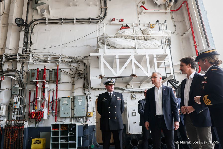 15_Andrzej_Duda_Justin_Trudeau_baza_wojskowa_Esquimalt_20240420_MB2_5750.jpg