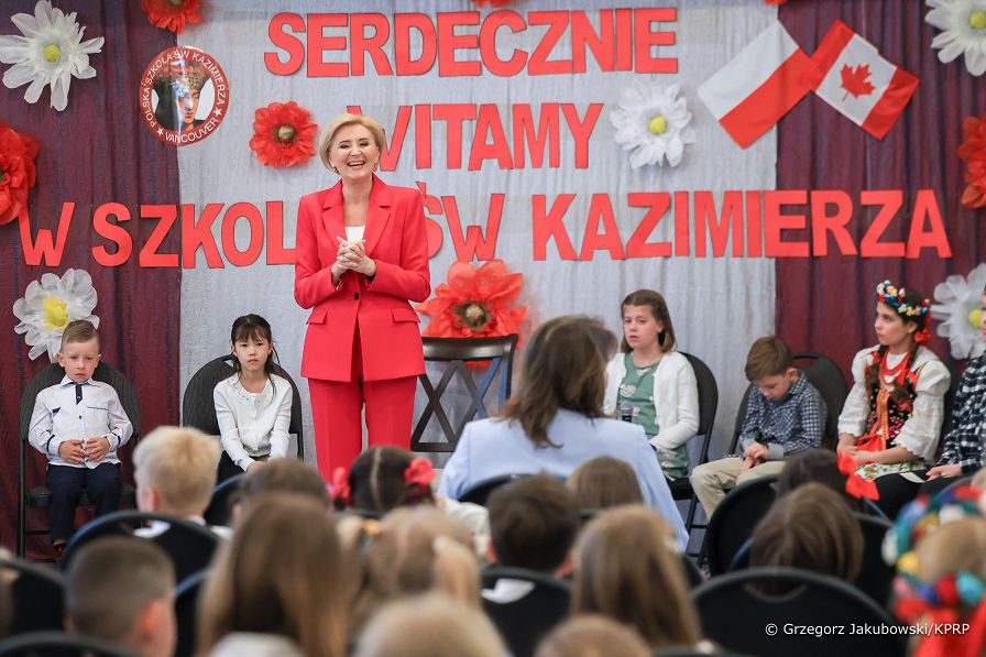 07_Agata_Kornhauser_Duda_szkola_polska_Sw_Kazimierza_20240420_GJA_8495.jpg