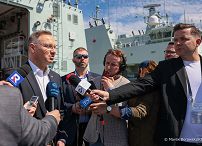 22_Andrzej_Duda_briefing_baza_wojskowa_Esquimalt_20240420_MB2_6759.jpg