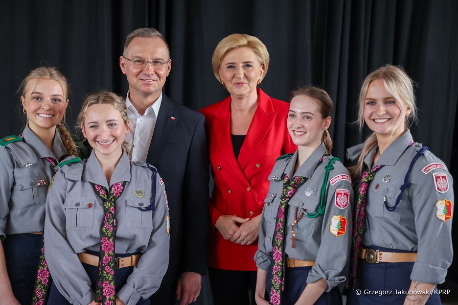 17_Agata_Andrzej_Duda_harcowki_grupy_ISKRA-_20240421_1S5A0401.jpg