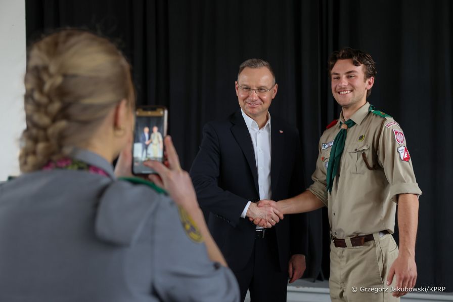 18_Agata_Andrzej_Duda_harcowki_grupy_ISKRA-_20240421_1S5A0454.jpg