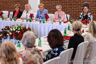 004_Agata_Kornhauser_Duda_spotkanie_Dom_Polski_dzialaczki_polonijne_20240422_GJA_0070.jpg