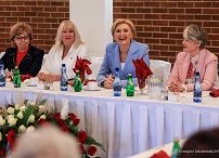 006_Agata_Kornhauser_Duda_spotkanie_Dom_Polski_dzialaczki_polonijne_20240422_GJA_0103.jpg