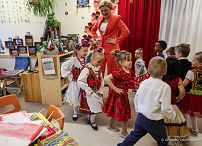 023_Agata_Korhauser_Duda_przedszkole_Siostr_Sluzebniczek_NMP_Edmonton_20240422_1S5A0005.jpg