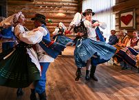 017_Agata_Kornhauser_Duda_spotkanie_zespoly_folklorystyczne_Edmonton_20240423_1S5A1205.jpg