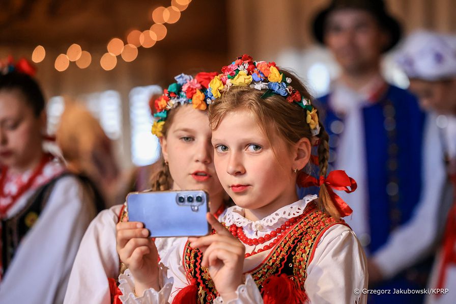 013_a_Agata_Kornhauser_Duda_spotkanie_zespoly_folklorystyczne_Edmonton_20240422_GJA_0161.jpg