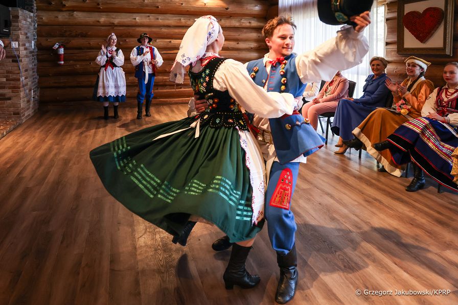 016_Agata_Kornhauser_Duda_spotkanie_zespoly_folklorystyczne_Edmonton_20240423_1S5A1130.jpg