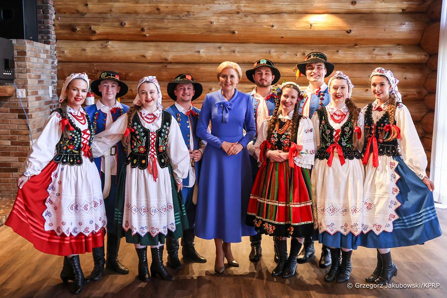 023_Agata_Kornhauser_Duda_spotkanie_zespoly_folklorystyczne_Edmonton_20240423_1S5A1345.jpg
